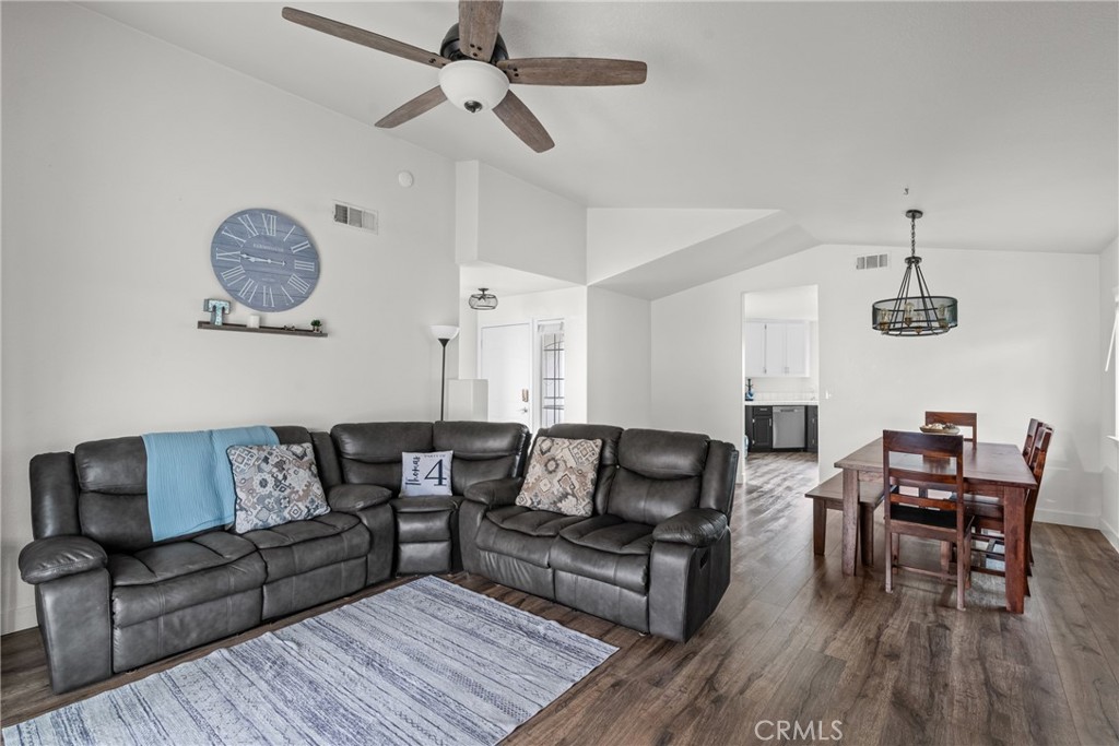 170 Sandcove Ln, Paso Robles, CA 93446