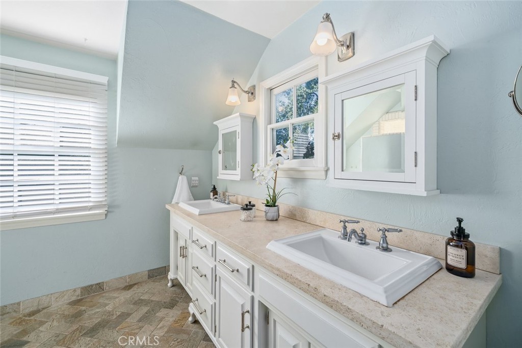 12250 San Antonio Rd, Atascadero, CA 93422