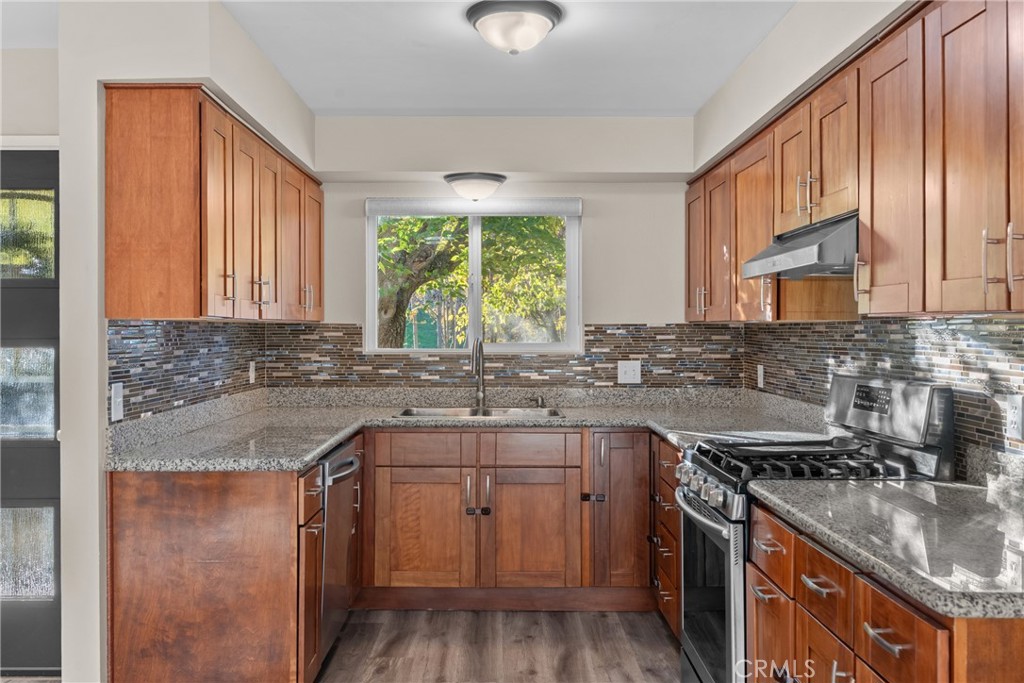 102 Glencrest Ln, Paso Robles, CA 93446