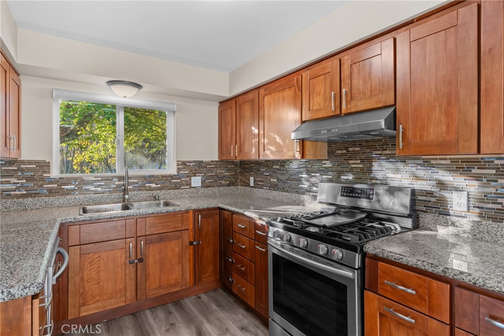 102 Glencrest Ln, Paso Robles, CA 93446