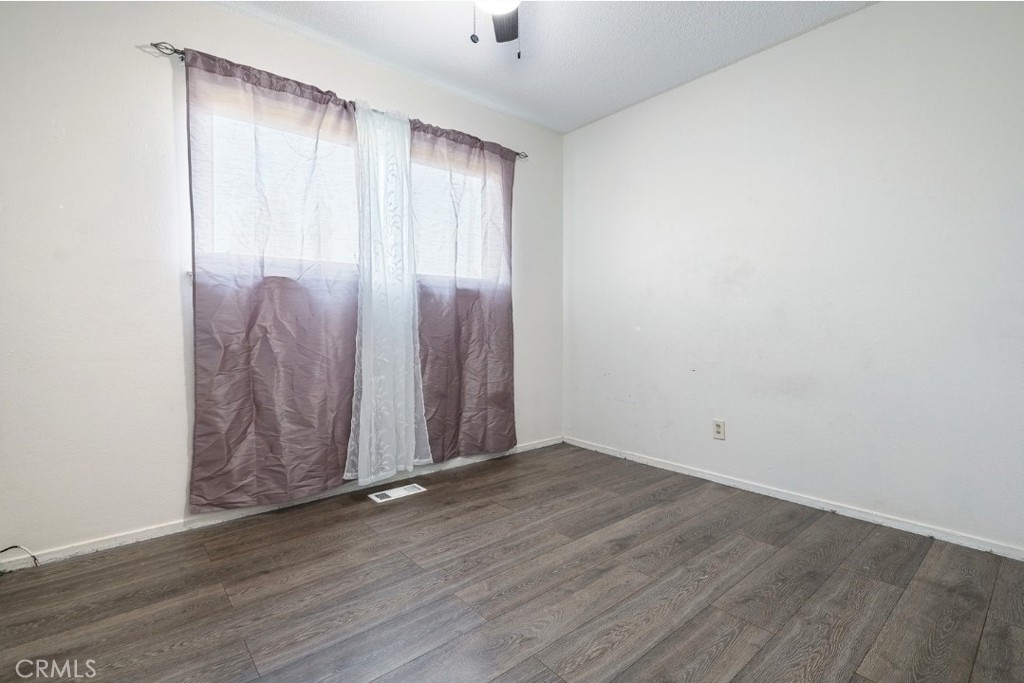 5097 E Carmen Ave, Fresno, CA 93727