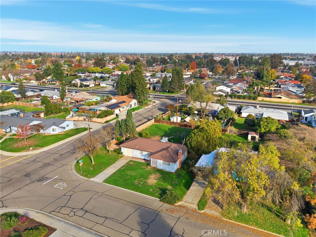 2410 S Locust, Visalia, CA 93277