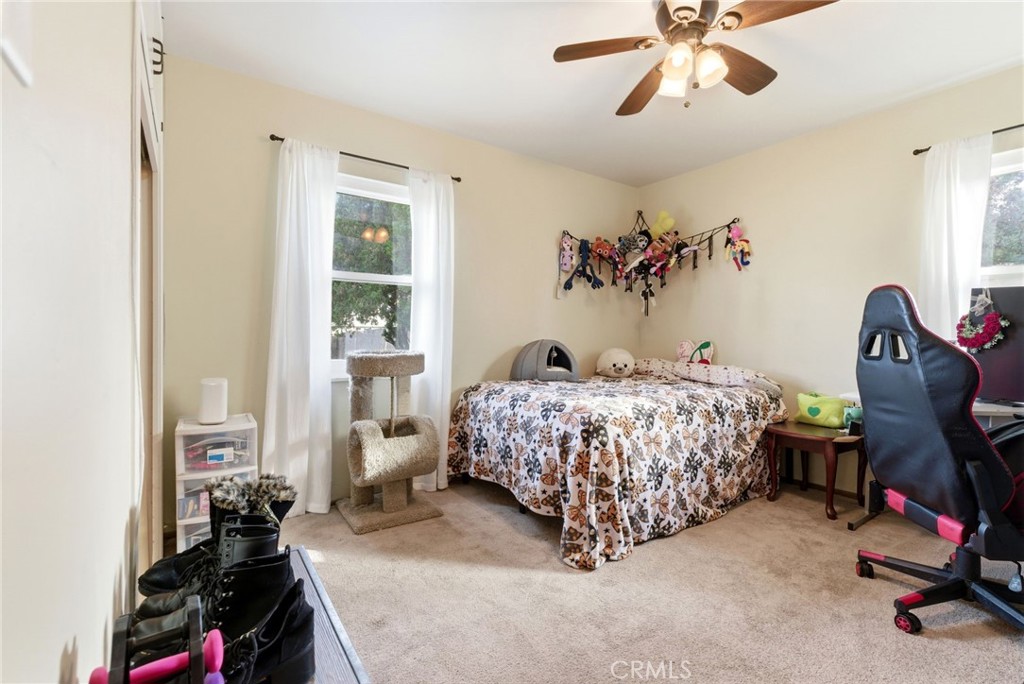 2410 S Locust, Visalia, CA 93277