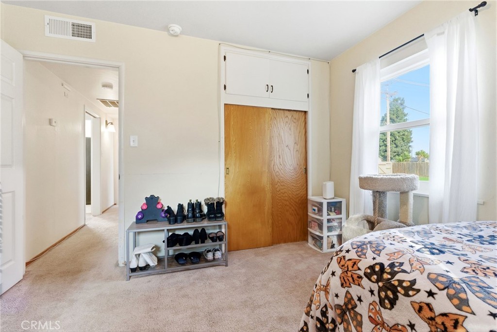 2410 S Locust, Visalia, CA 93277