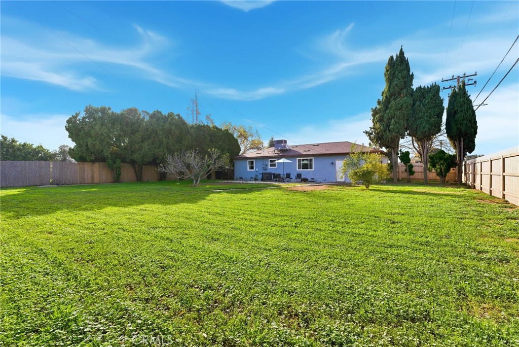 2410 S Locust, Visalia, CA 93277