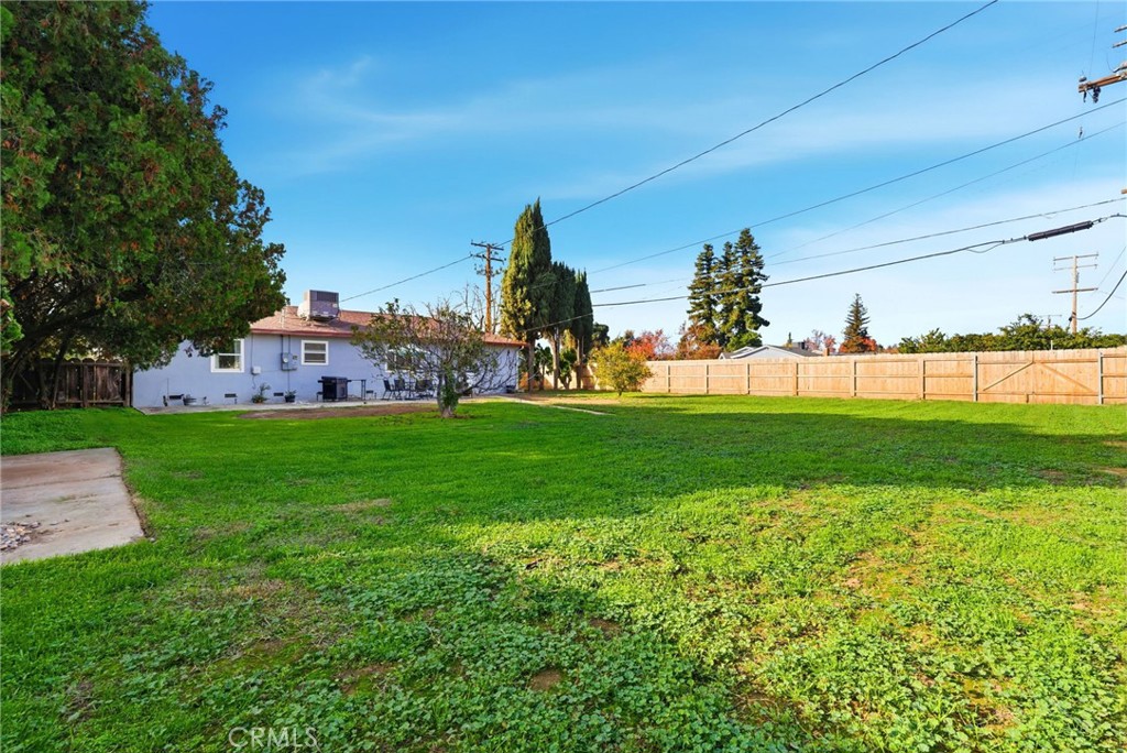 2410 S Locust, Visalia, CA 93277
