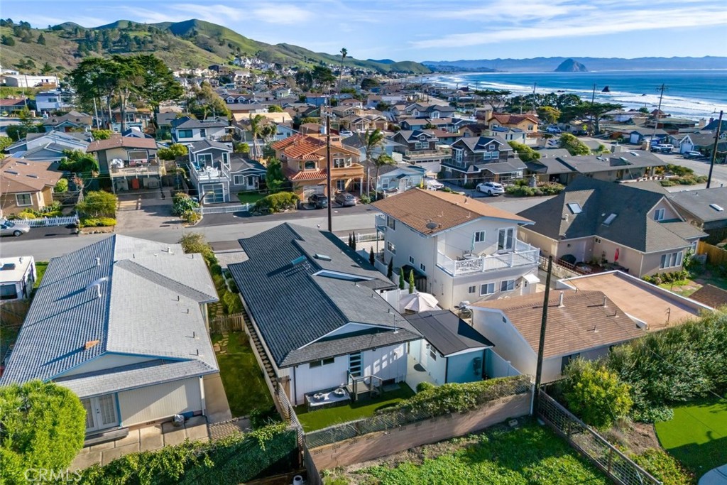 29 11th St, Cayucos, CA 93430