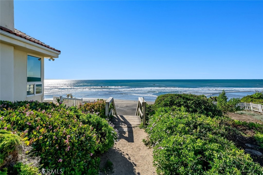 29 11th St, Cayucos, CA 93430
