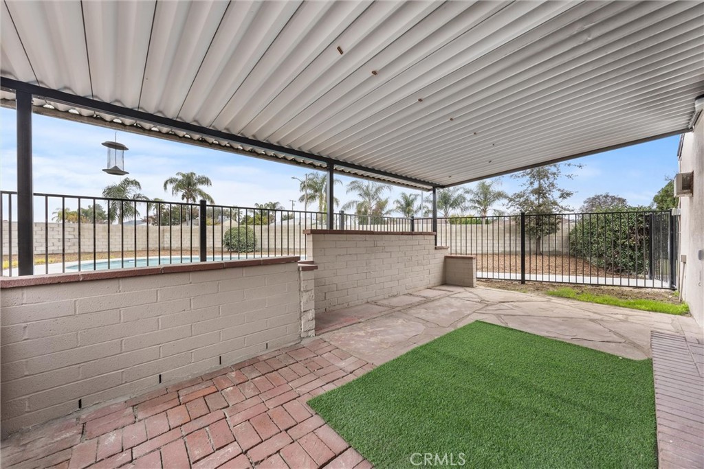 838 20th, Delano, CA 93215