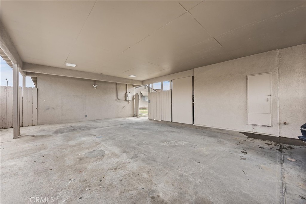 838 20th, Delano, CA 93215