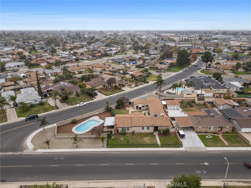 838 20th, Delano, CA 93215