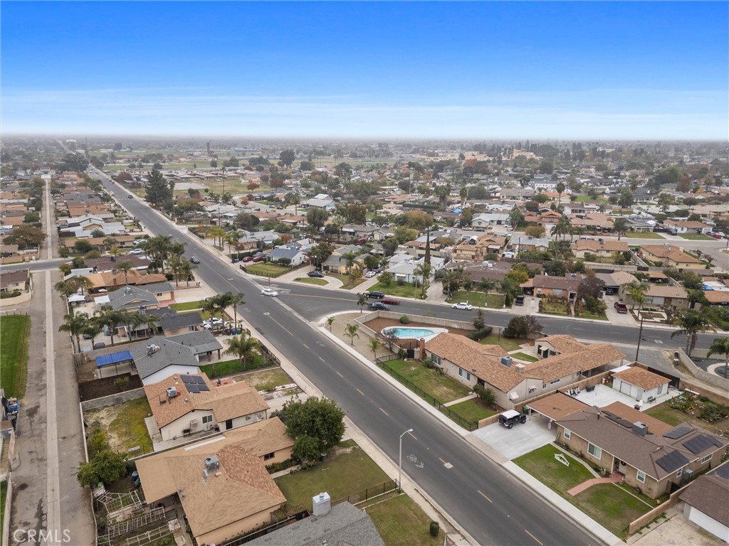 838 20th, Delano, CA 93215