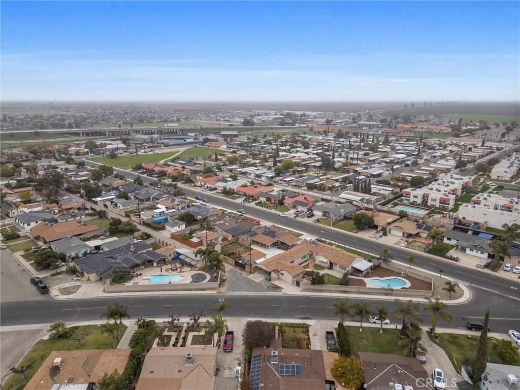 838 20th, Delano, CA 93215