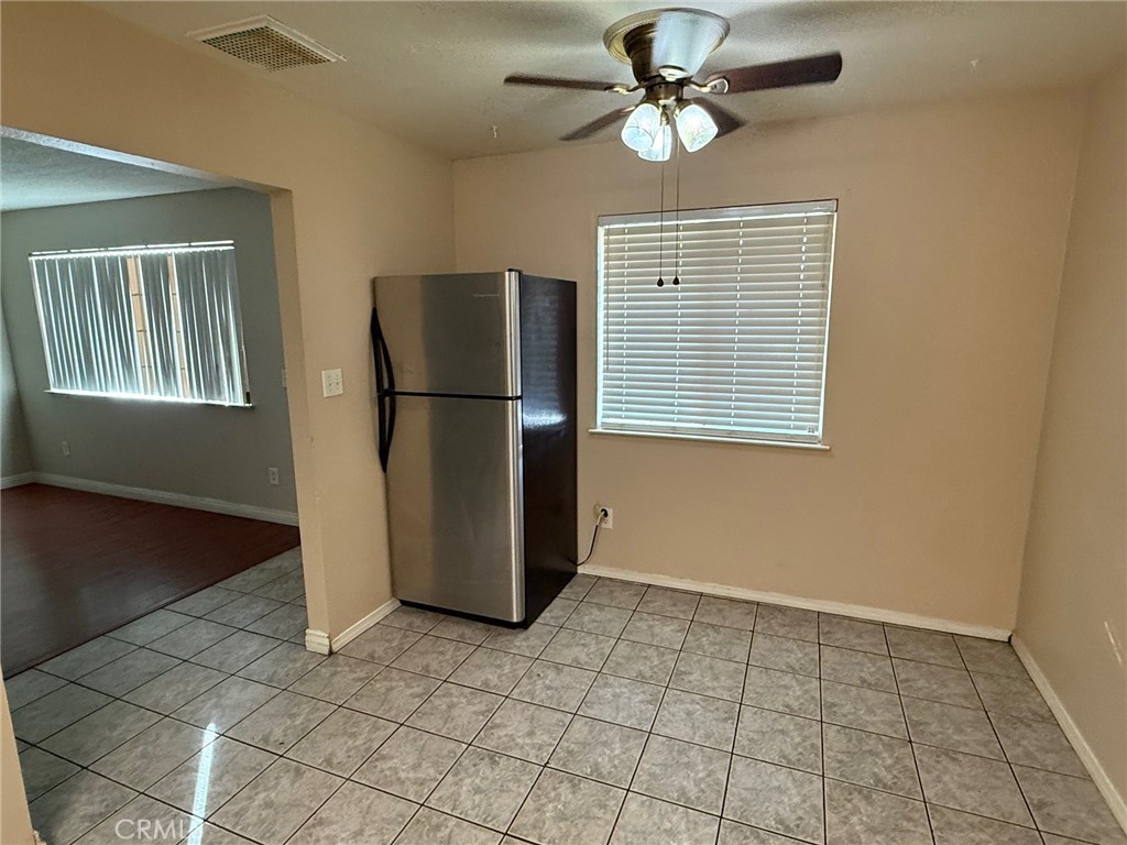 1524 S Marion St, Tulare, CA 93274