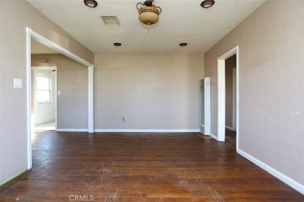 245 Atlantic Ave, Shafter, CA 93263