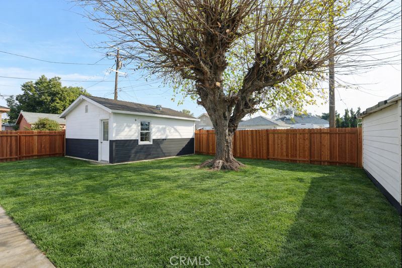 245 Atlantic Ave, Shafter, CA 93263