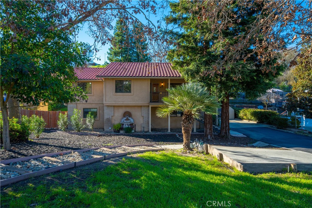 616 Jackson Dr, Paso Robles, CA 93446