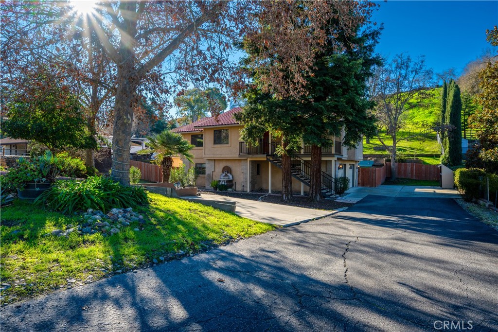 616 Jackson Dr, Paso Robles, CA 93446