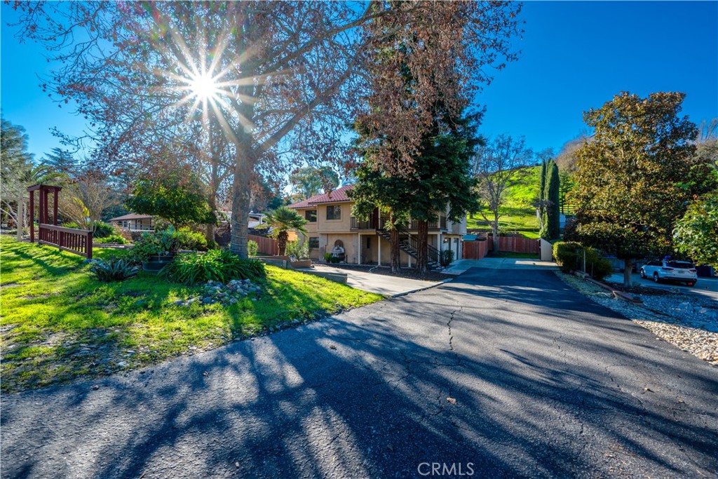 616 Jackson Dr, Paso Robles, CA 93446