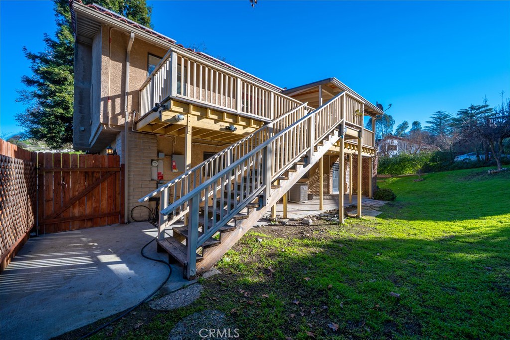 616 Jackson Dr, Paso Robles, CA 93446
