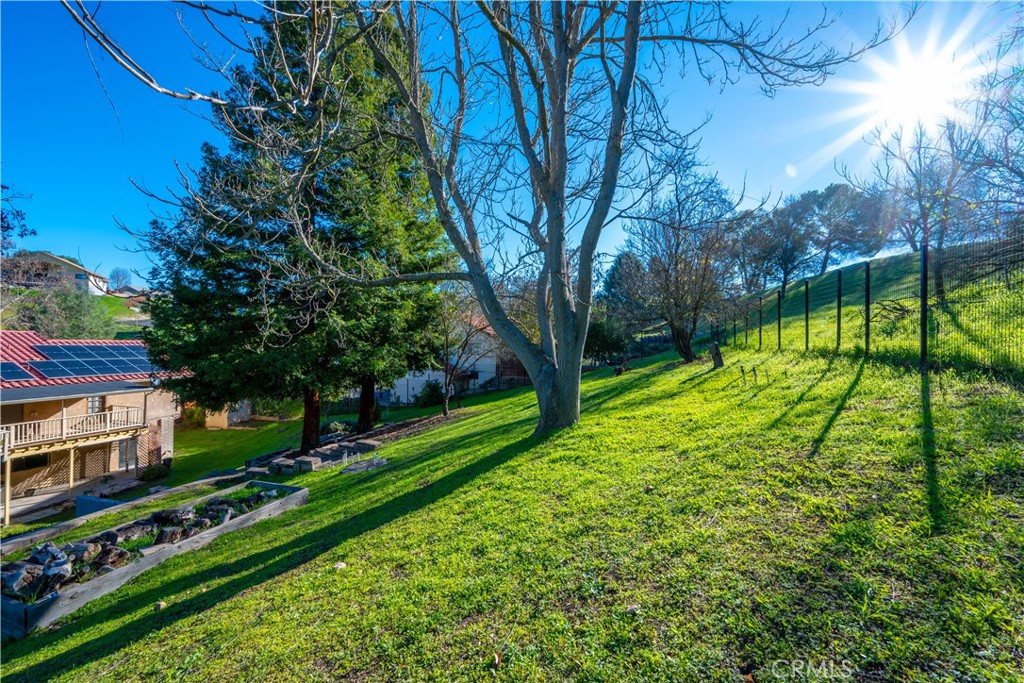 616 Jackson Dr, Paso Robles, CA 93446
