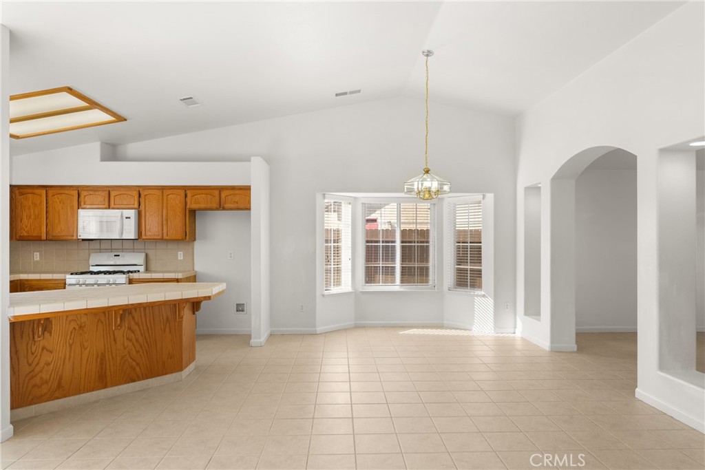 15647 Wooten Ct, Kerman, CA 93630