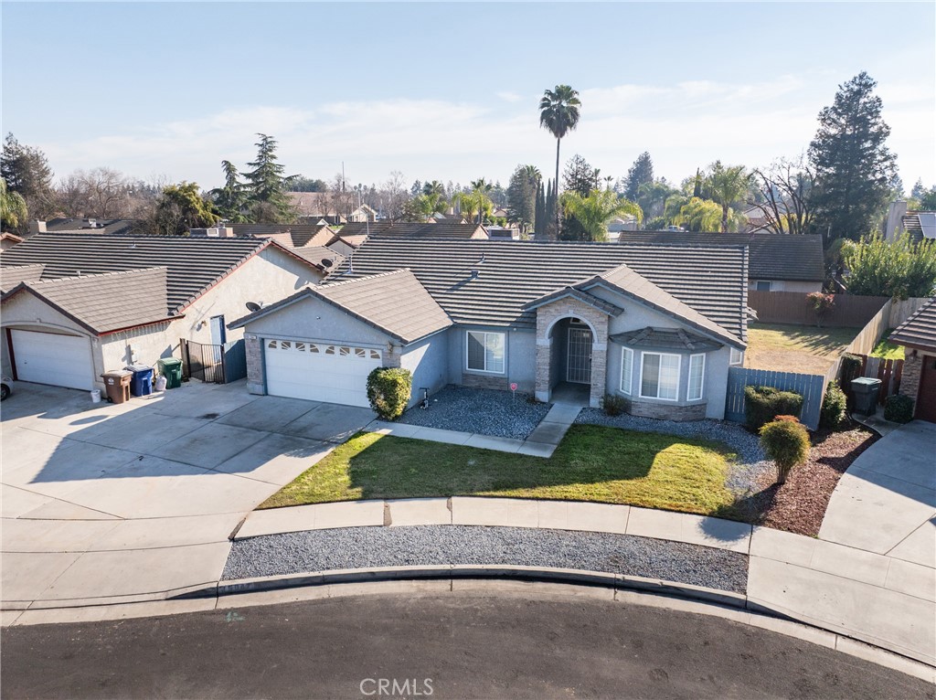 15647 Wooten Ct, Kerman, CA 93630