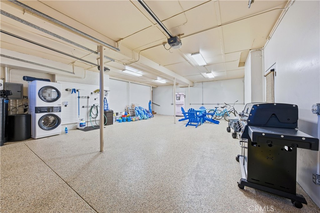 2873 & 2871 Studio Dr, Cayucos, CA 93430