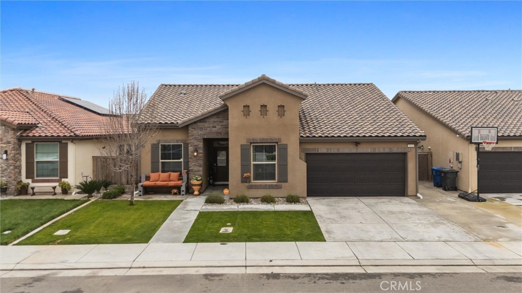 9405 Laurel Ridge, Shafter, CA 93263