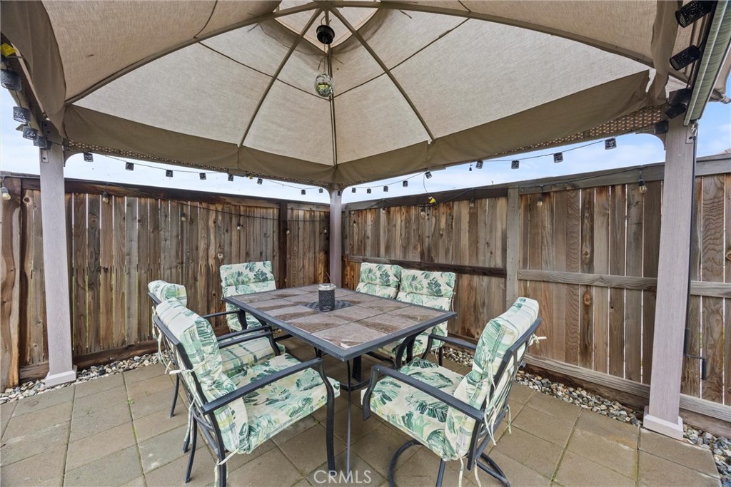 9405 Laurel Ridge, Shafter, CA 93263