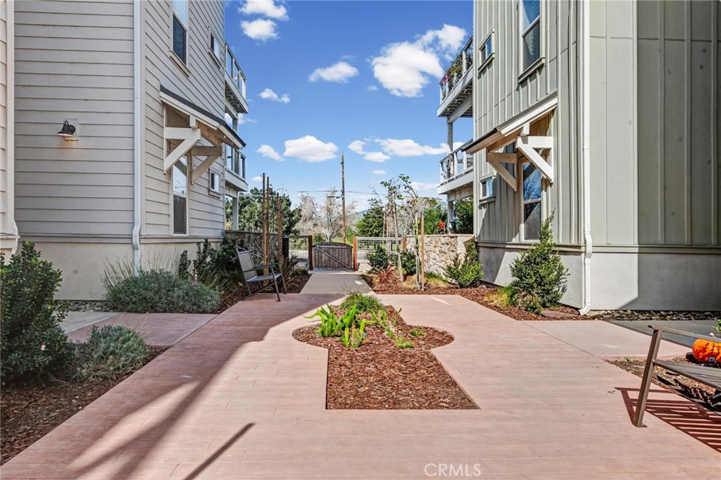 925 Madonna Rd #101, San Luis Obispo, CA 93405