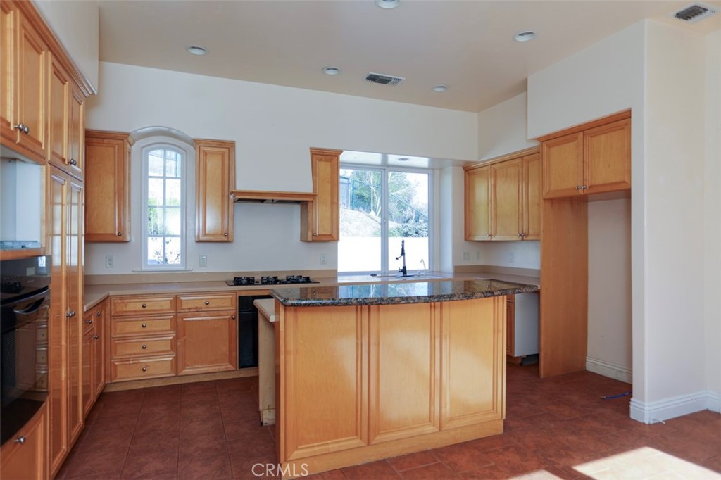 1639 Kleck, Paso Robles, CA 93446