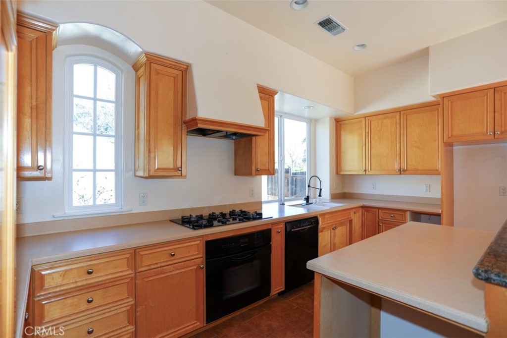 1639 Kleck, Paso Robles, CA 93446