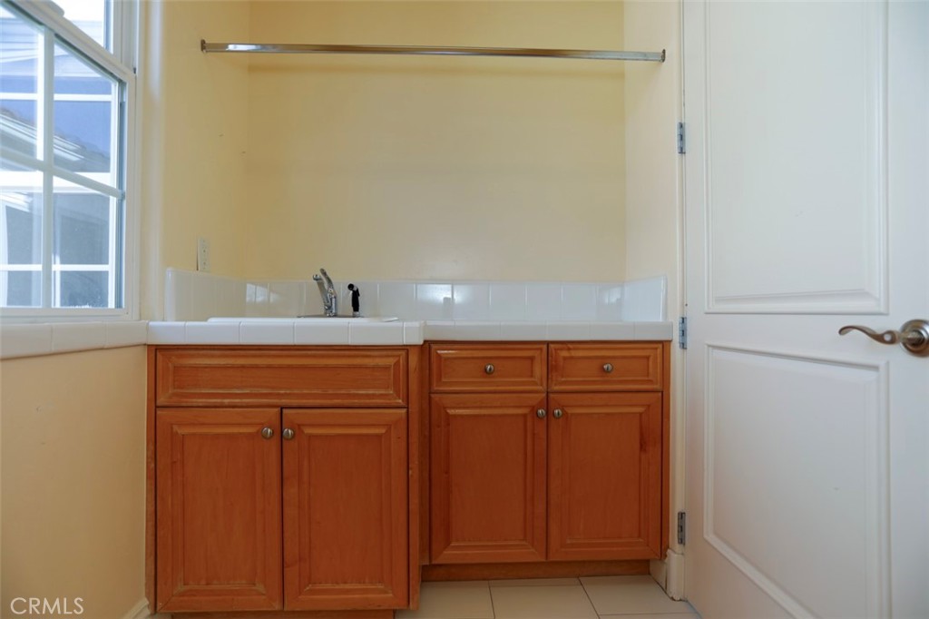 1639 Kleck, Paso Robles, CA 93446