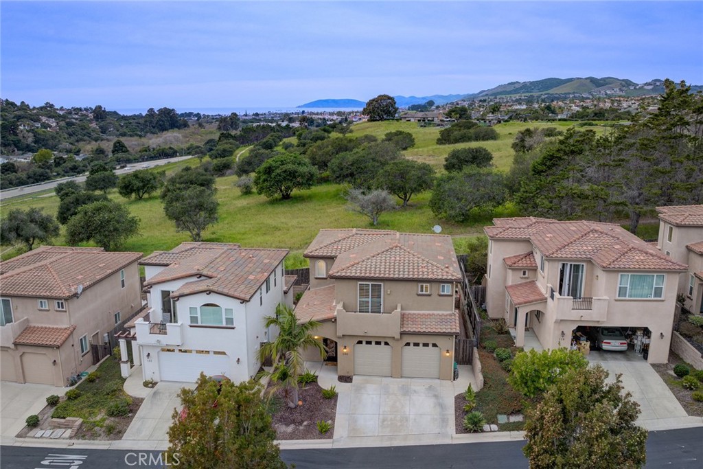 120 Village Cir, Pismo Beach, CA 93449