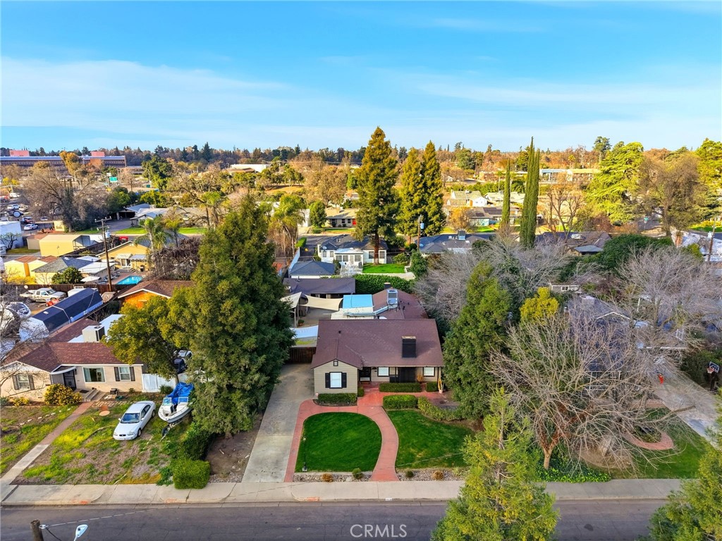 1708 W Myrtle Ave, Visalia, CA 93277