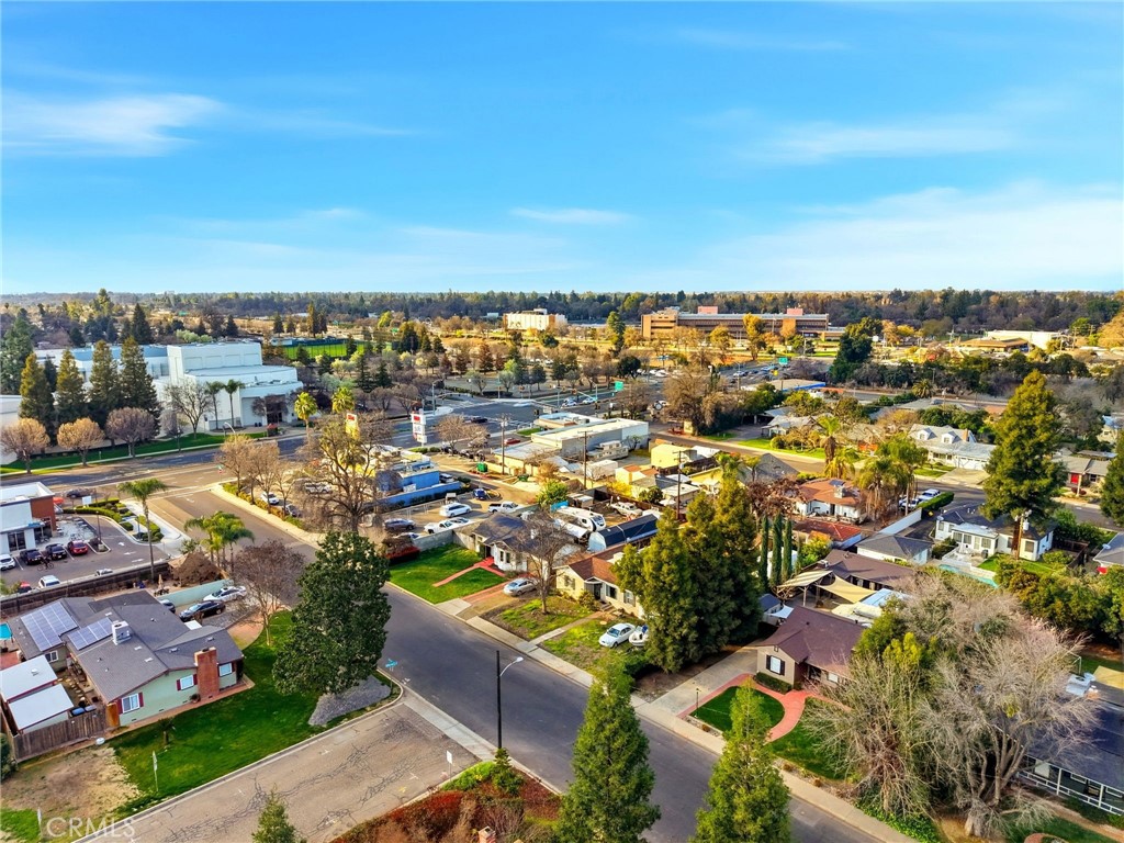 1708 W Myrtle Ave, Visalia, CA 93277