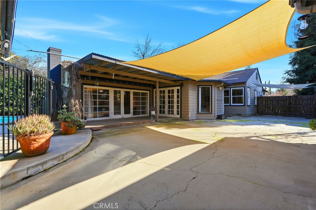 1708 W Myrtle Ave, Visalia, CA 93277