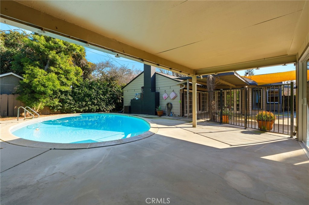 1708 W Myrtle Ave, Visalia, CA 93277