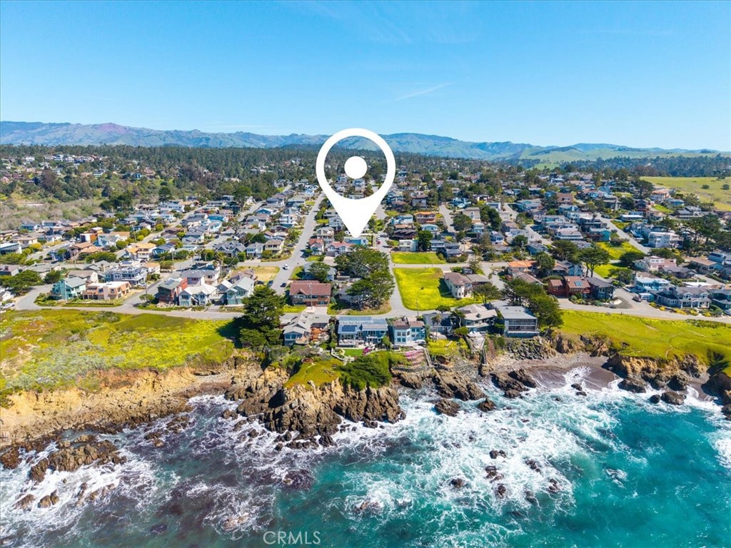 333 Hastings St, Cambria, CA 93428