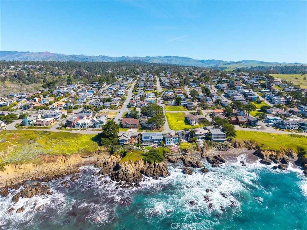 333 Hastings St, Cambria, CA 93428