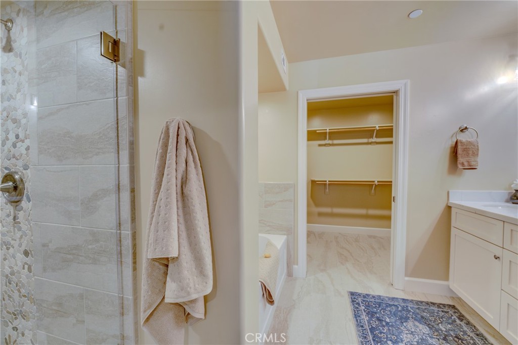 111 Greve Pl, Pismo Beach, CA 93449