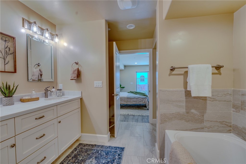 111 Greve Pl, Pismo Beach, CA 93449