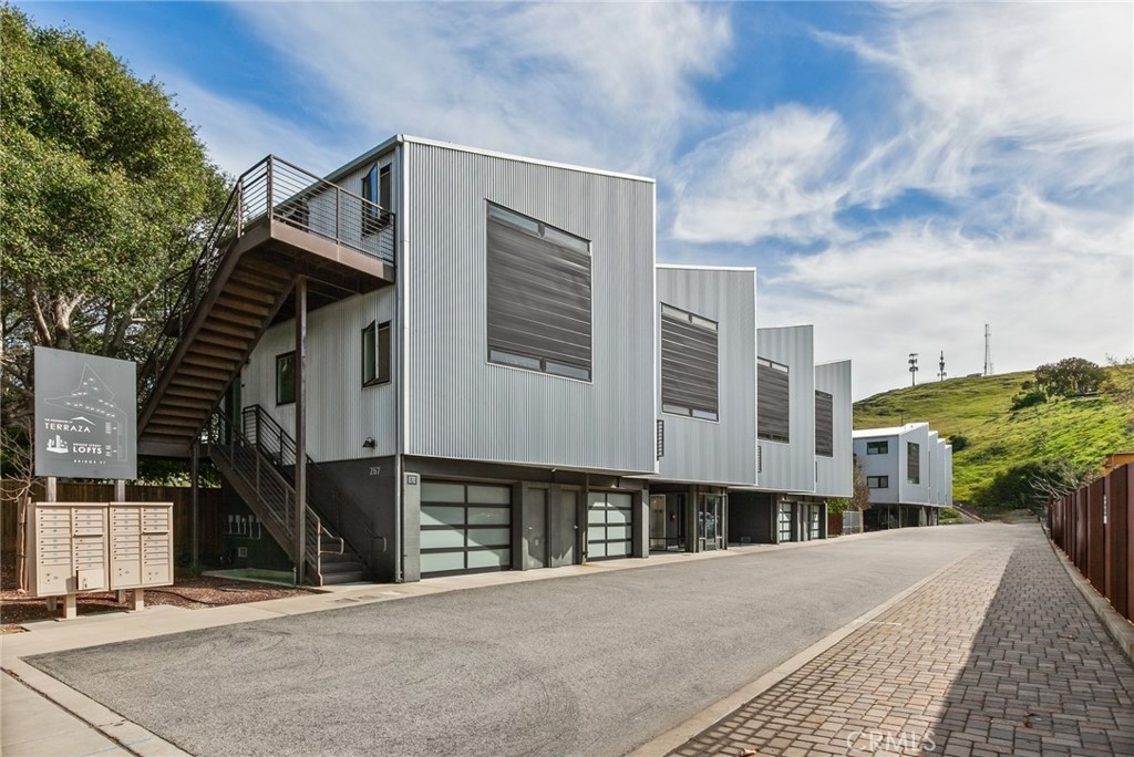 265 Bridge #104, San Luis Obispo, CA 93401