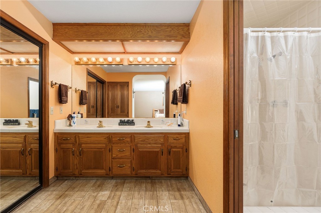 39500 Millwood #C, Woodlake, CA 93286