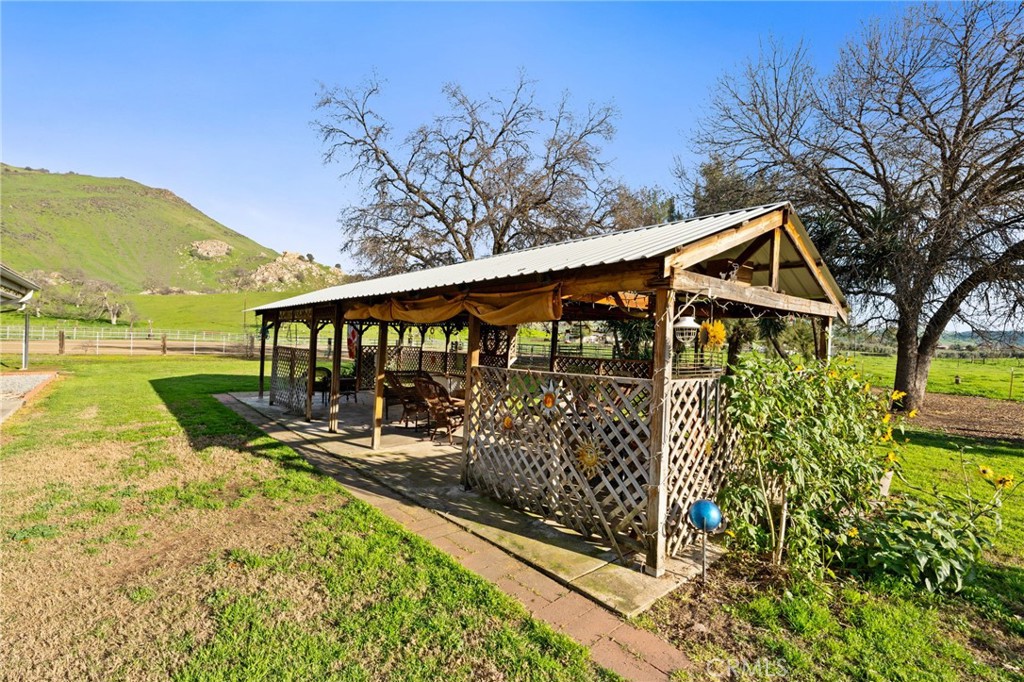 39500 Millwood #C, Woodlake, CA 93286