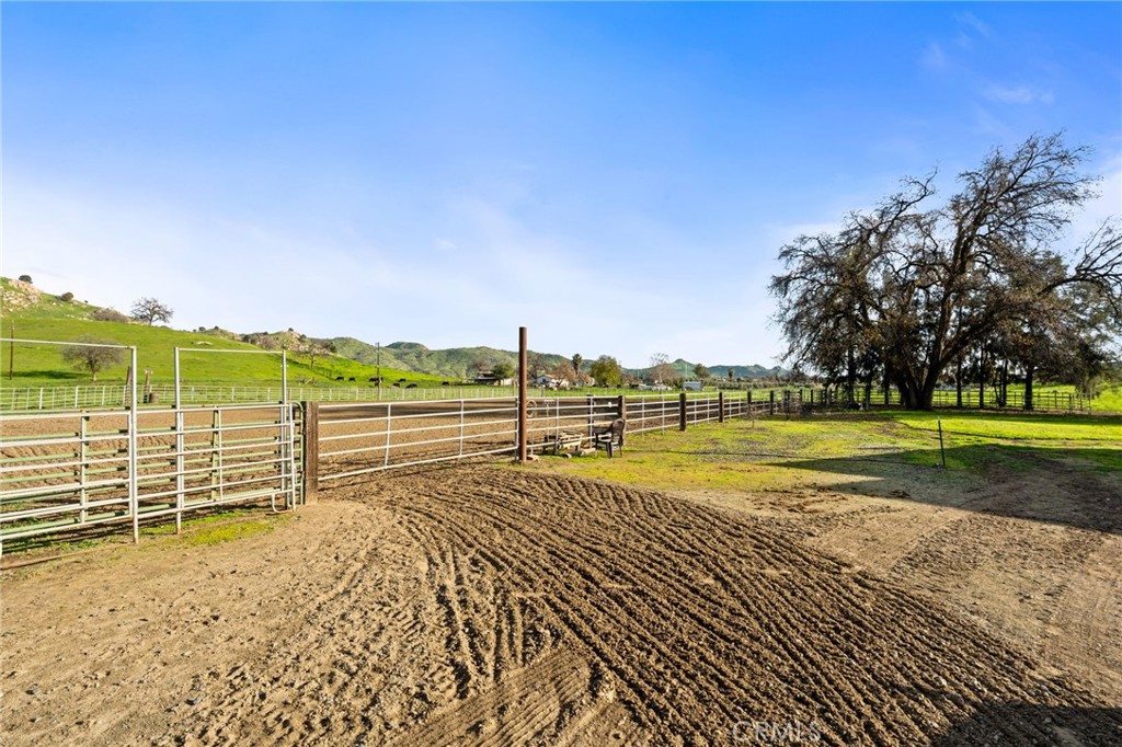 39500 Millwood #C, Woodlake, CA 93286