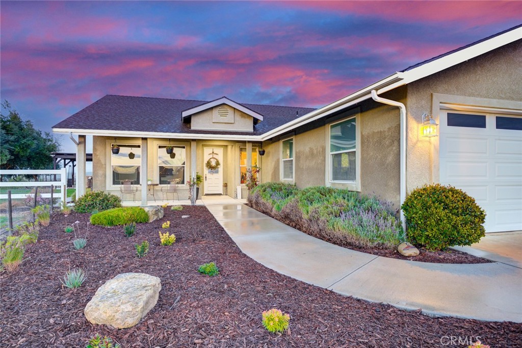 5095 White Tail Place, Paso Robles, CA 93446