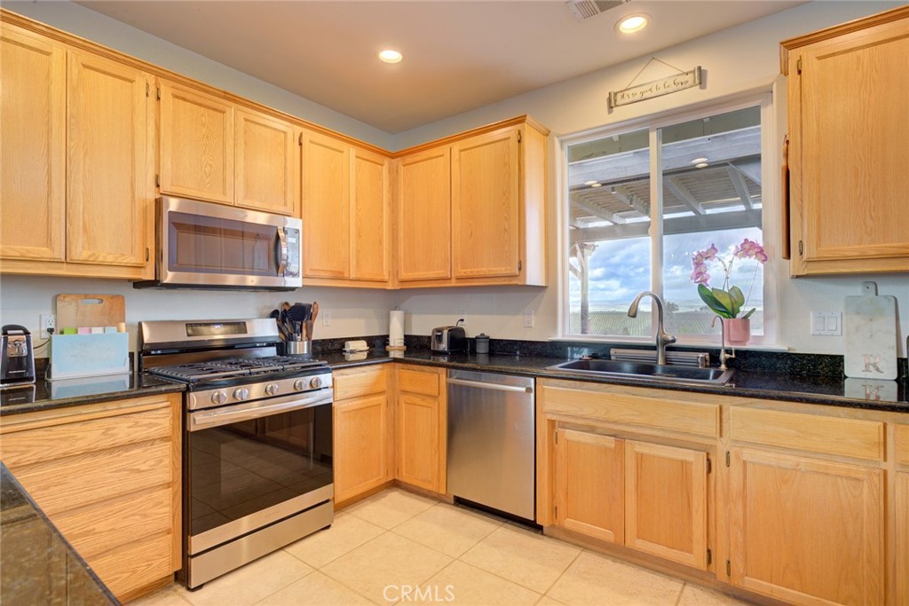 5095 White Tail Place, Paso Robles, CA 93446