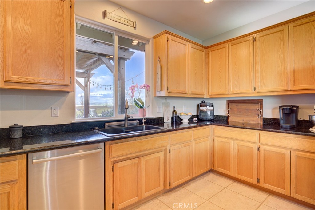 5095 White Tail Place, Paso Robles, CA 93446